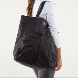 Lululemon bag